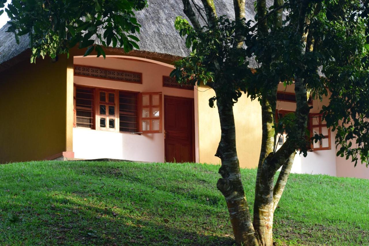Kibale Guest Cottages Fort Portal Exterior foto